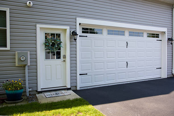 24/7 Emergency Garage Door Roller Replacement experts in Caledonia, WI